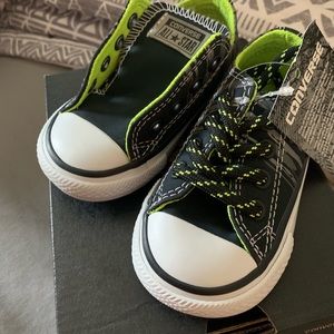 Toddler Converse size 4